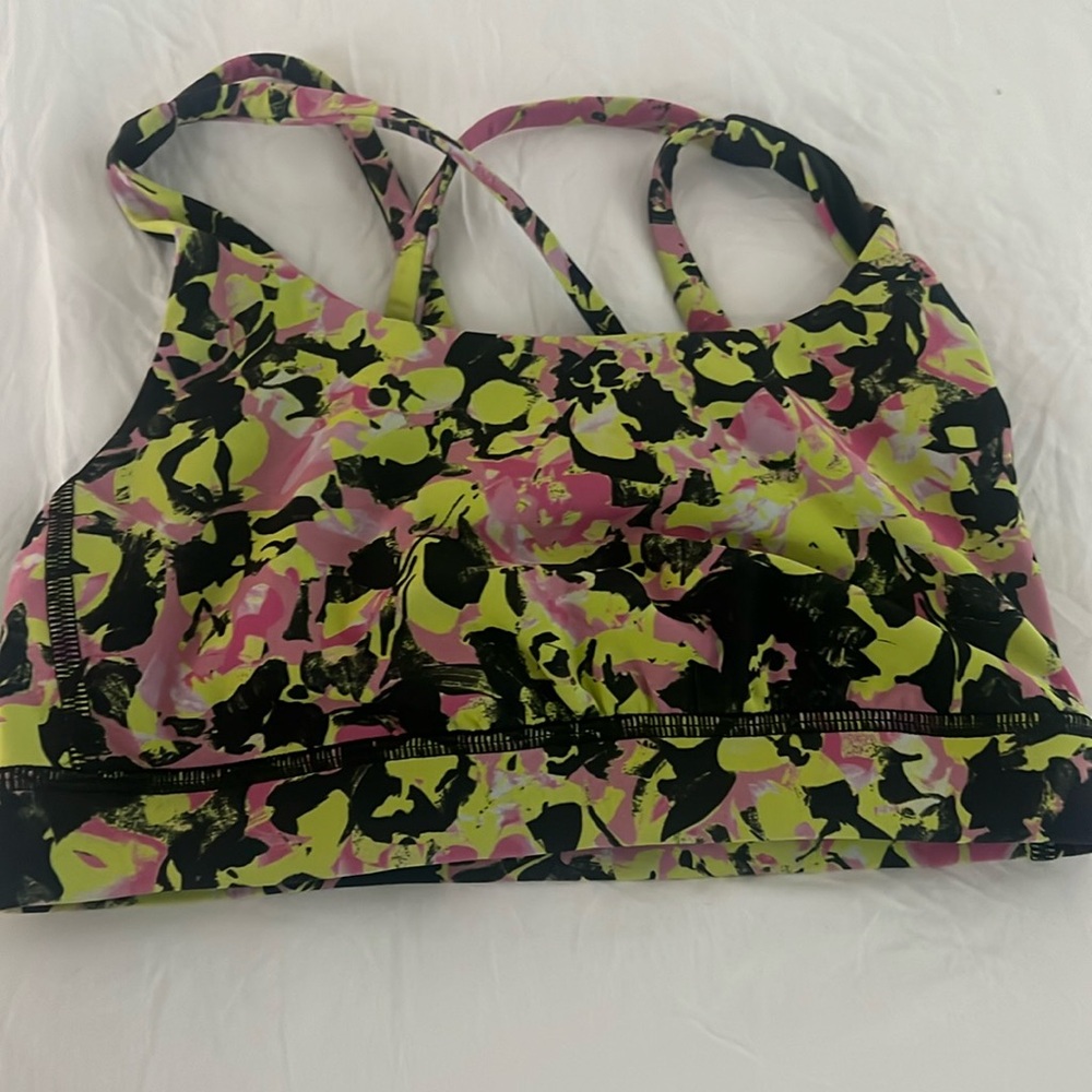 Lululemon sports bra